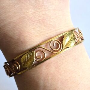 Vintage Krementz bracelet cuff leaf leaves spiral gold tone